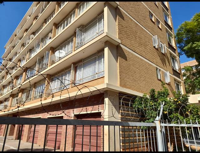 2 BEDROOM FLAT FOR SALE IN SUNNYSIDE